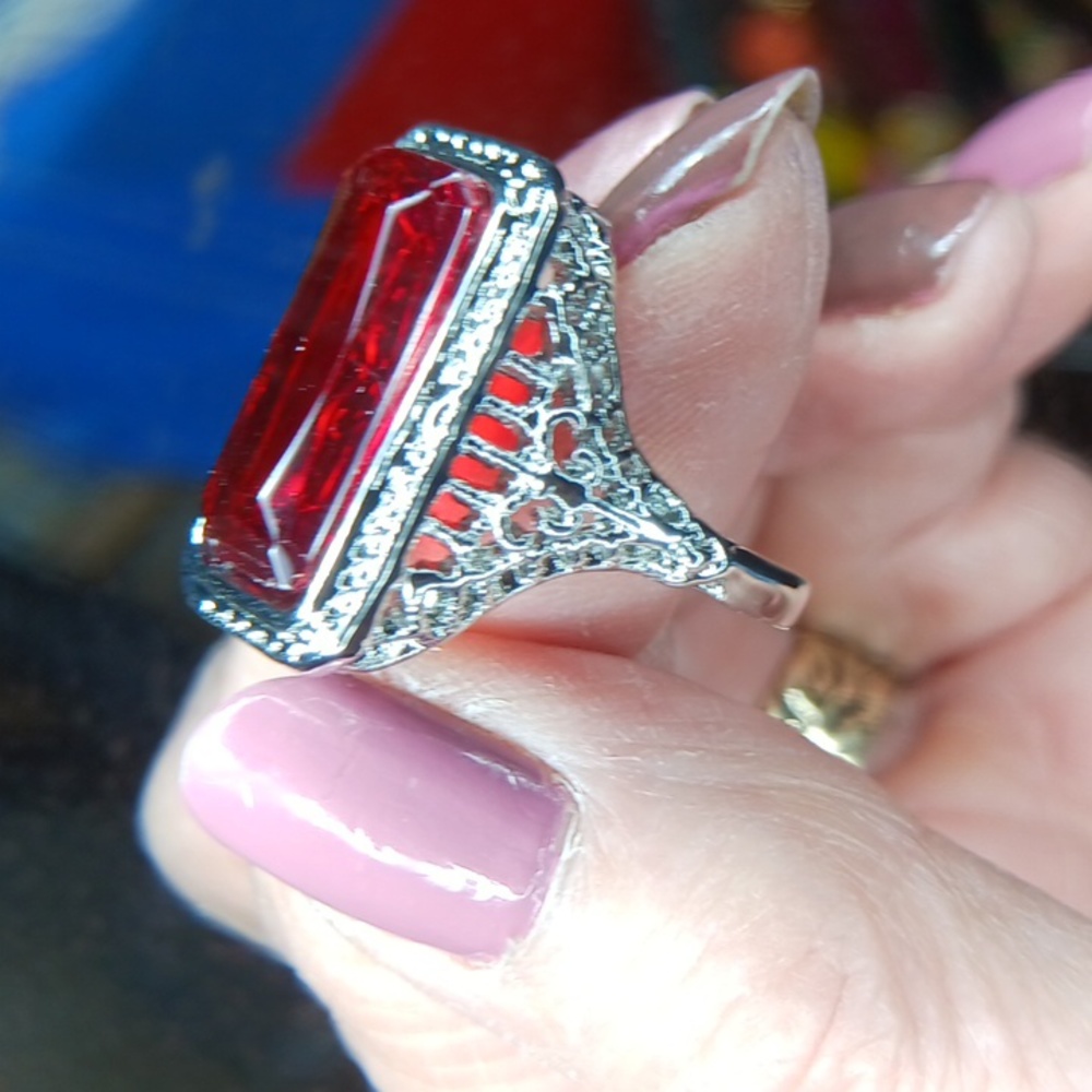 Womans Big & Bold Ring 9 Ruby Color Silvertone